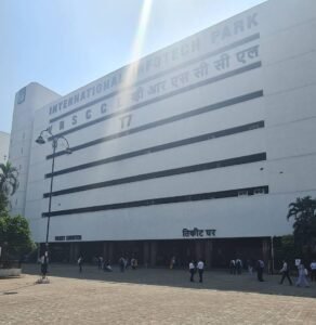 Vashi Railway Station | Guide 2025 Vashi Railway Station