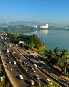 How to reach Powai lake