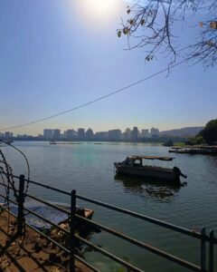 How to reach Powai lake 