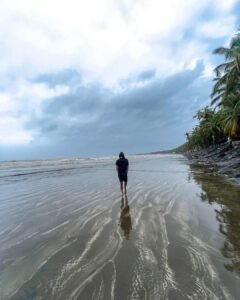How to reach Gorai Beach 