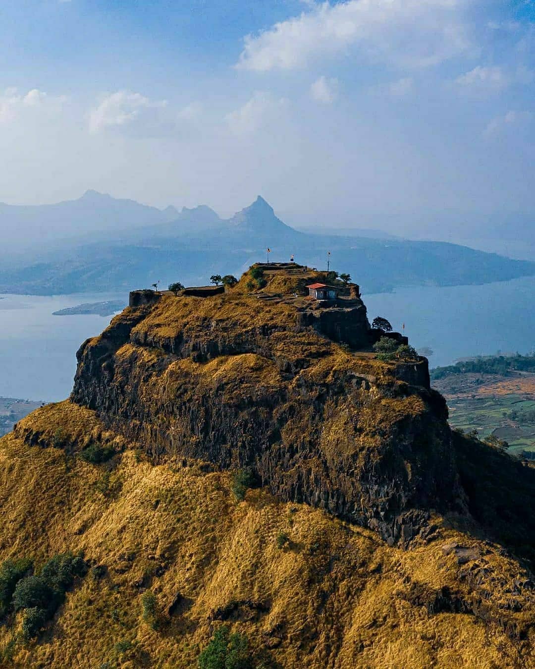 Tikona Fort Lonavala | Guide 2025 Tikona Fort lonavala