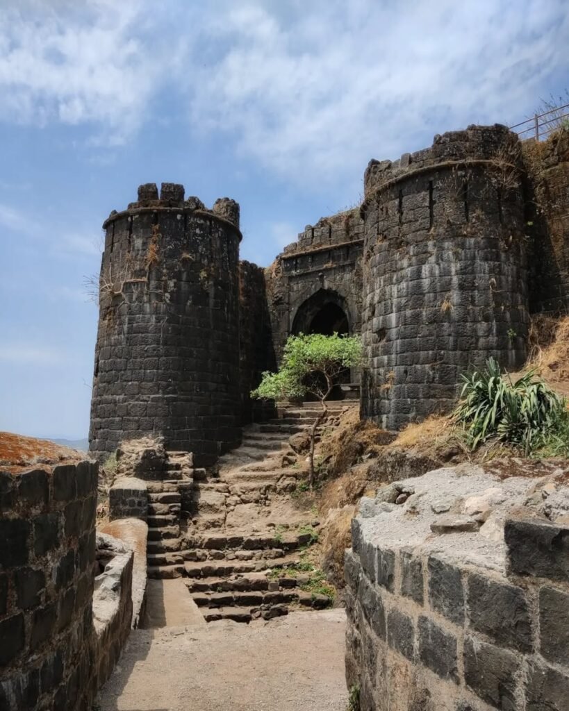 Where is Sinhagad Fort