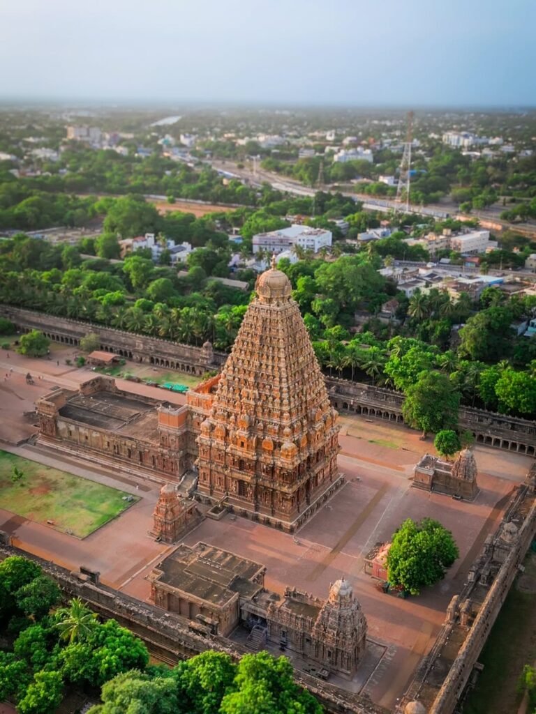 Brihadeeswarar Temple Architecture